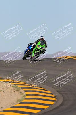 media/Oct-09-2022-SoCal Trackdays (Sun) [[95640aeeb6]]/Turns 9 and 10 (1050am)/